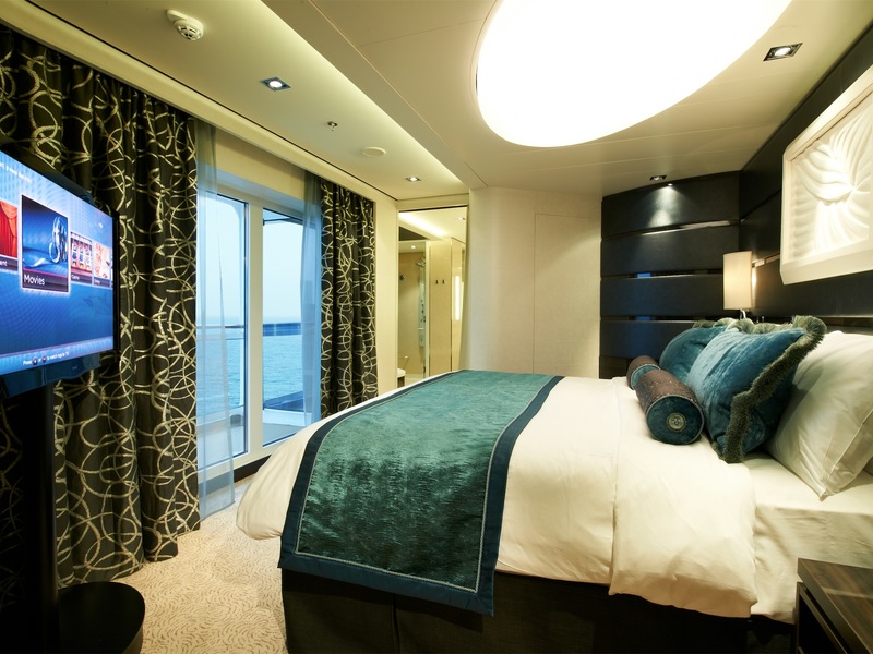 The Haven Deluxe Owner's Suite with Large Balcony